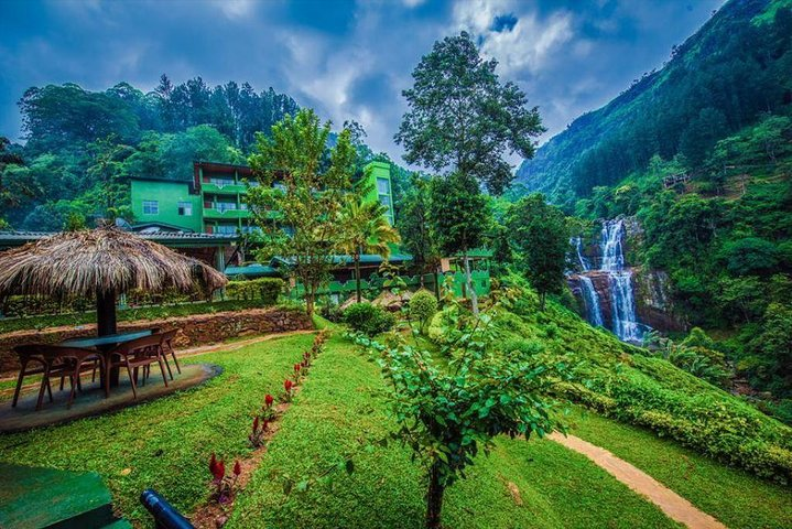 56f2f069-c1e2-484d-aa8c-2331285c0522_all-inclusive--village-trekking-tour-at-ramboda-with-authentic-village-lunch