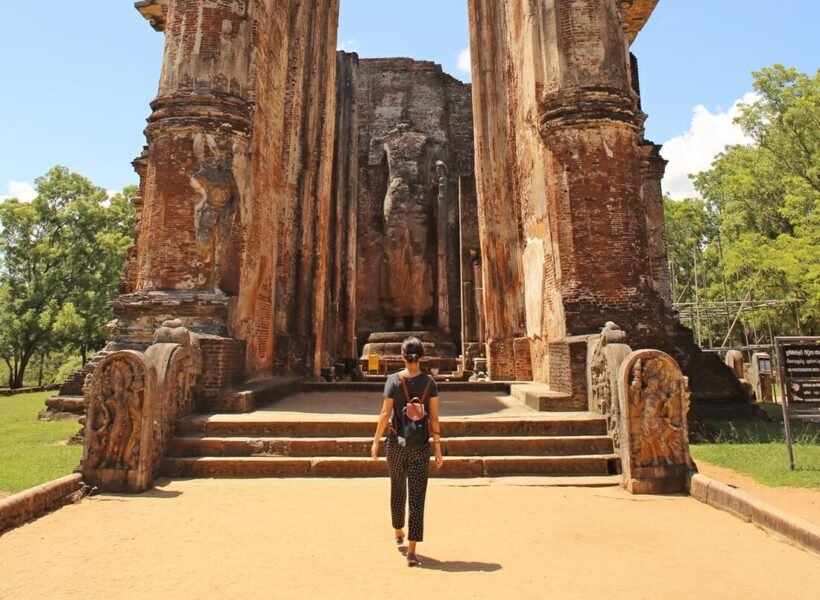 Polonnaruwa-Lankathilaka-Feature-Image