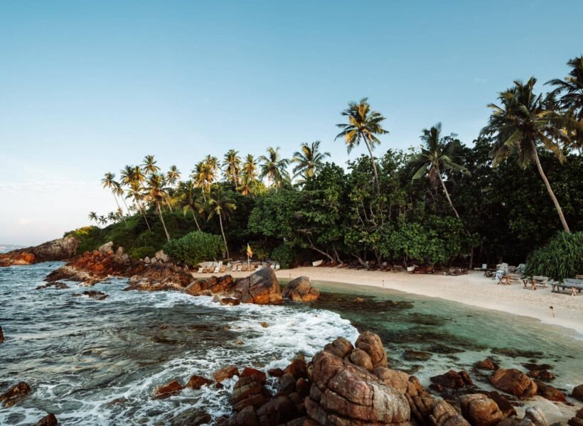 secret-beach-mirissa-1