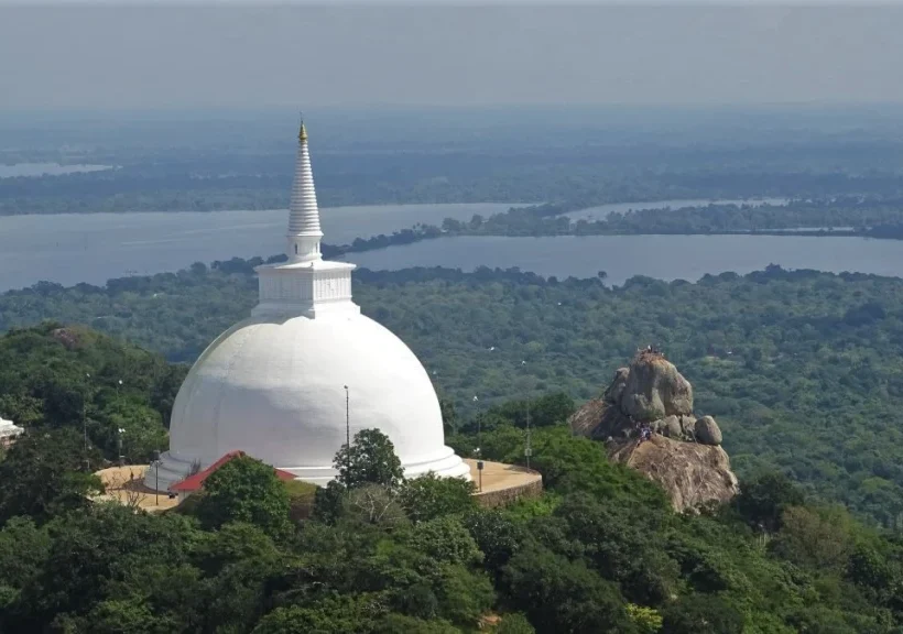 sri-lanka_mihintale-10-1